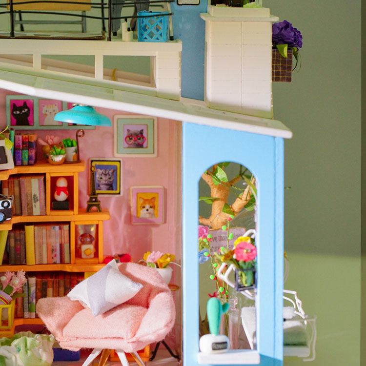 Dora's Loft