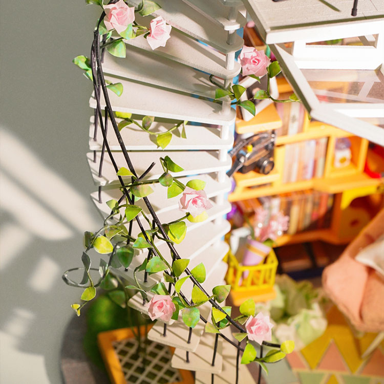Dora's Loft