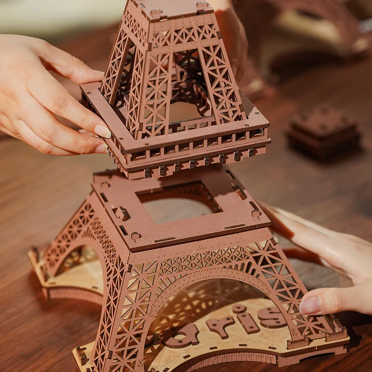Night of the Eiffel Tower