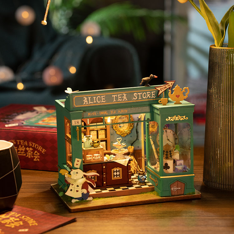 Alice’s Tea Store DG156-C