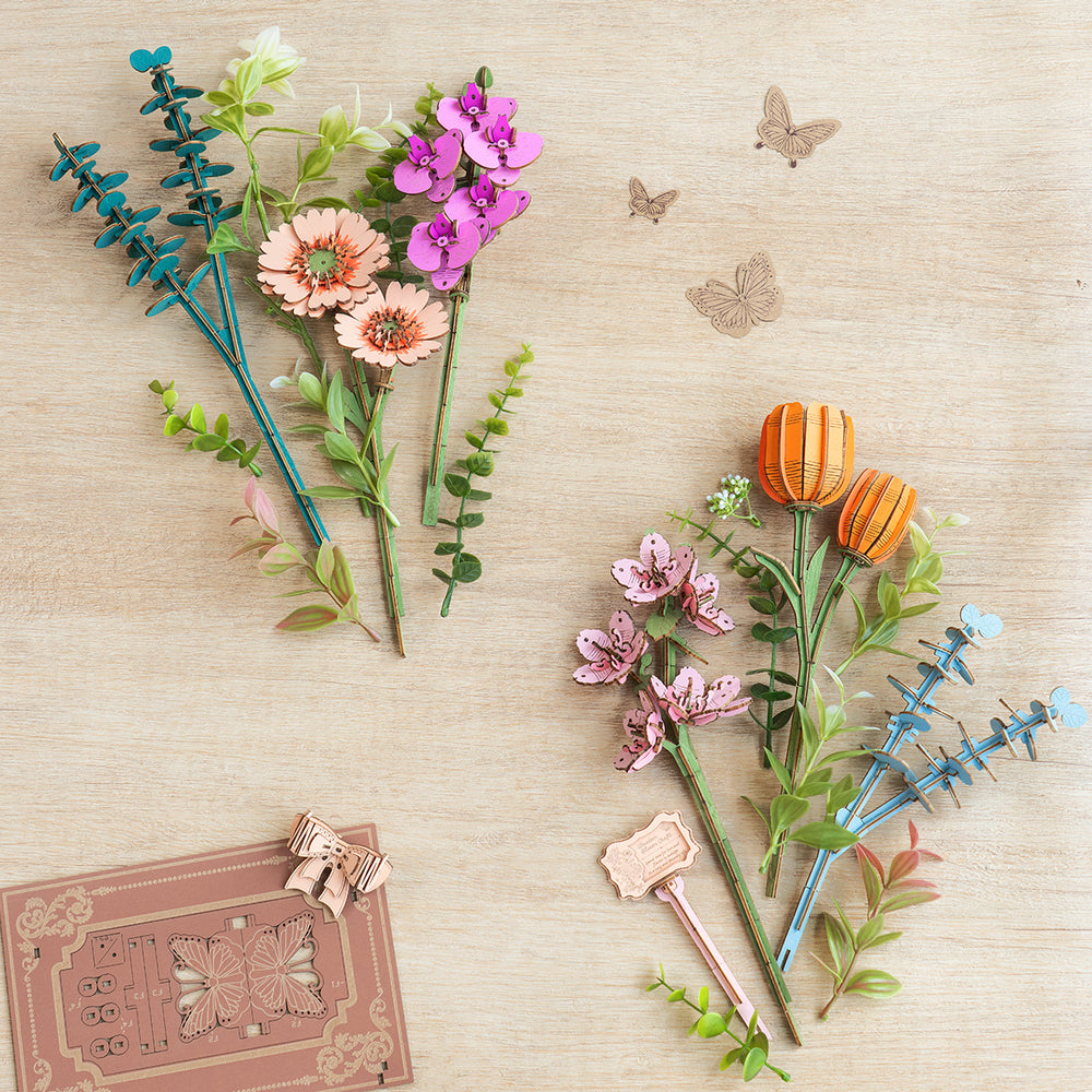 TW04H-4 Wooden Blooming Book
