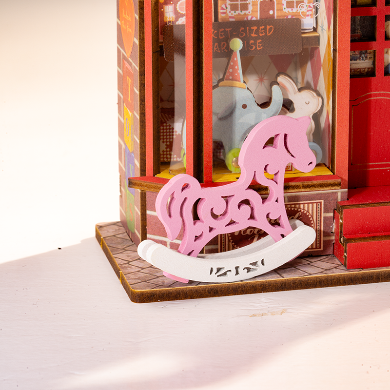 DS044-4 Whimsy Toy Shop