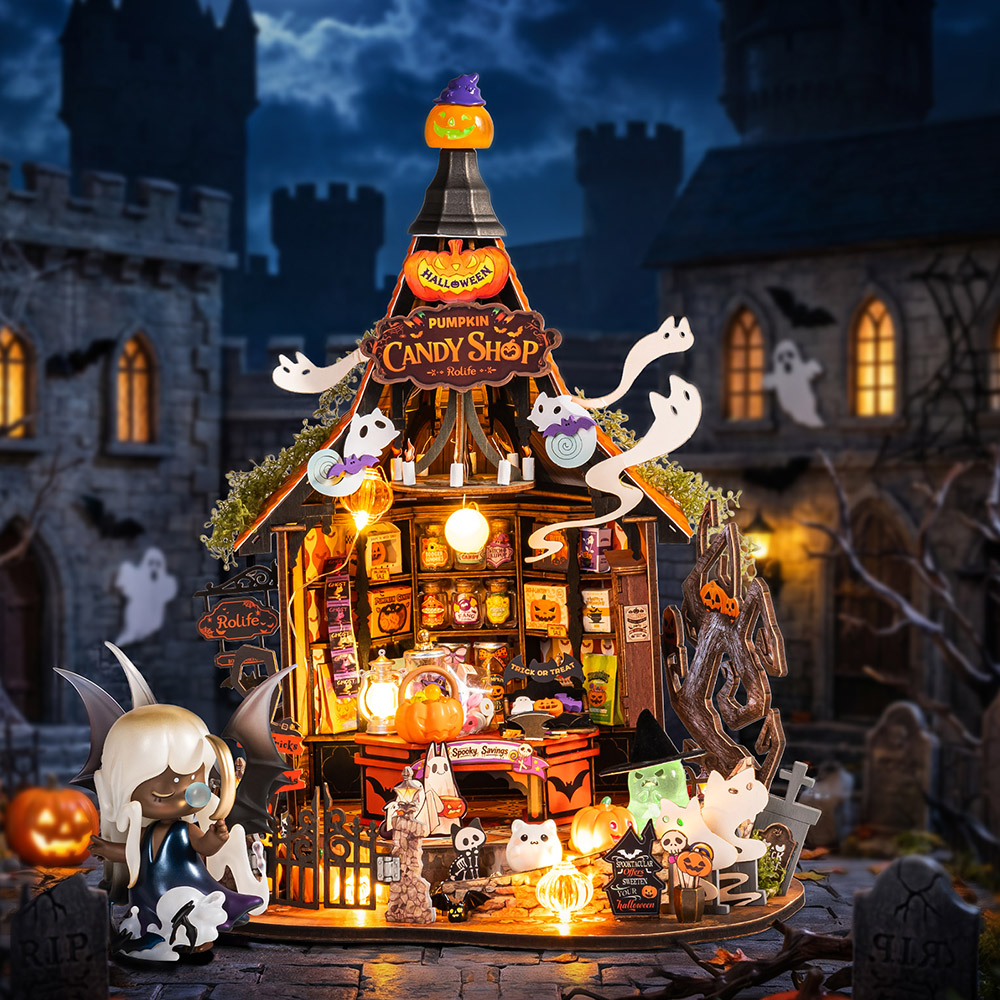 DG186-2 Haunted Candy House