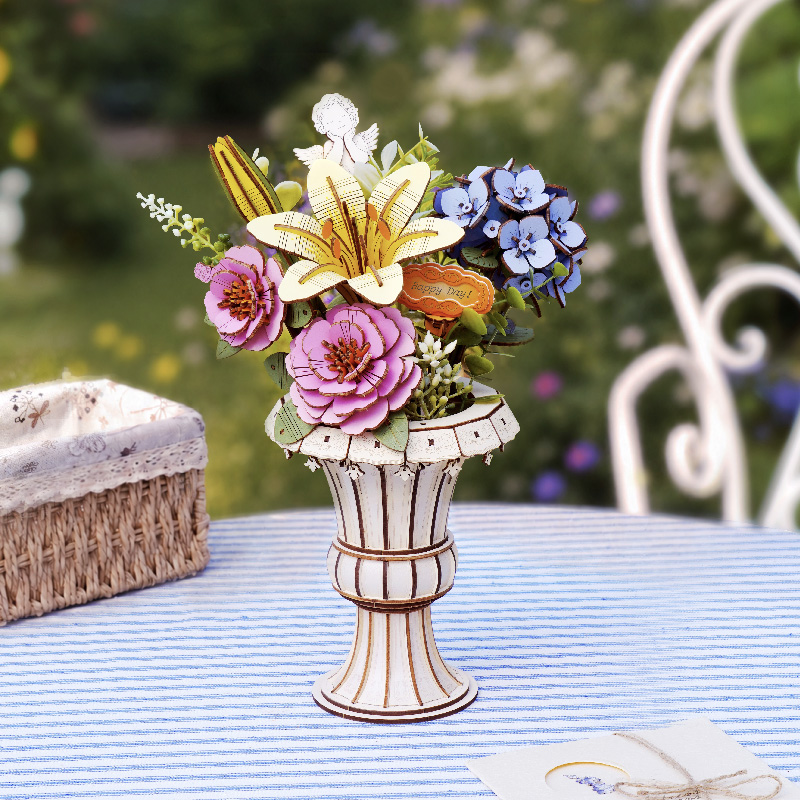 Flora Vase