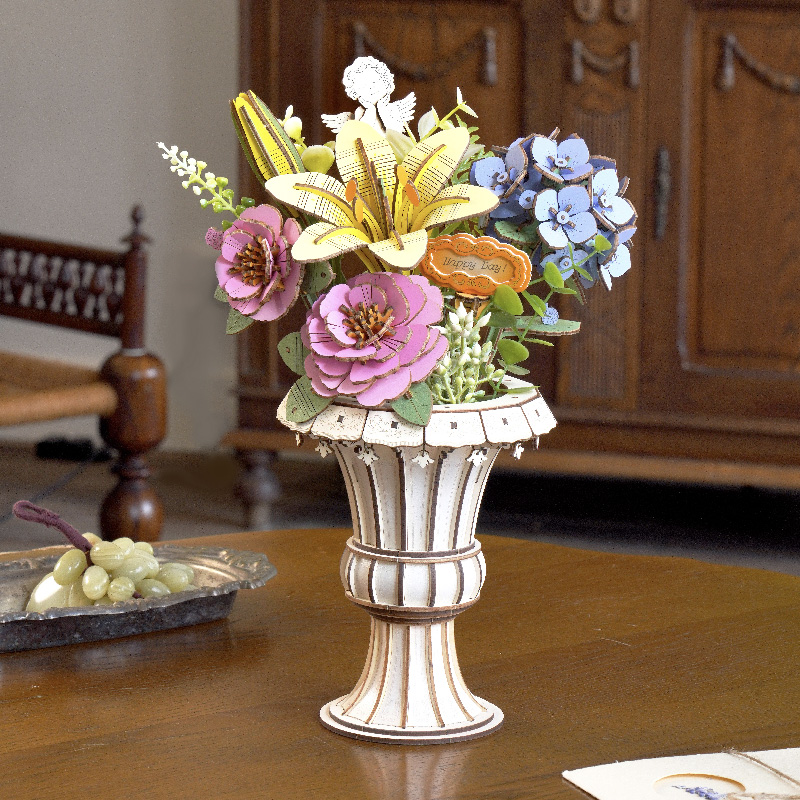 Flora Vase